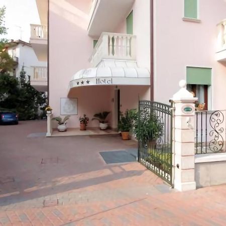 Nice Hotel Mestre Exterior photo